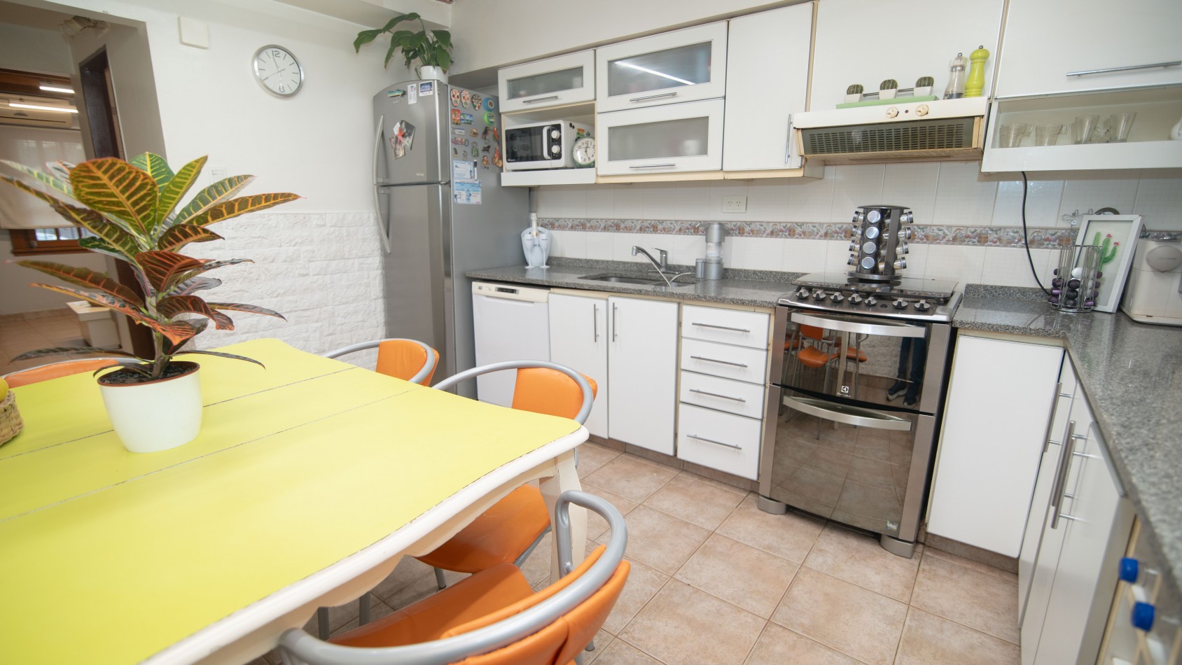 Duplex en Venta Quilmes 3 Ambientes con Cochera APTO CREDITO