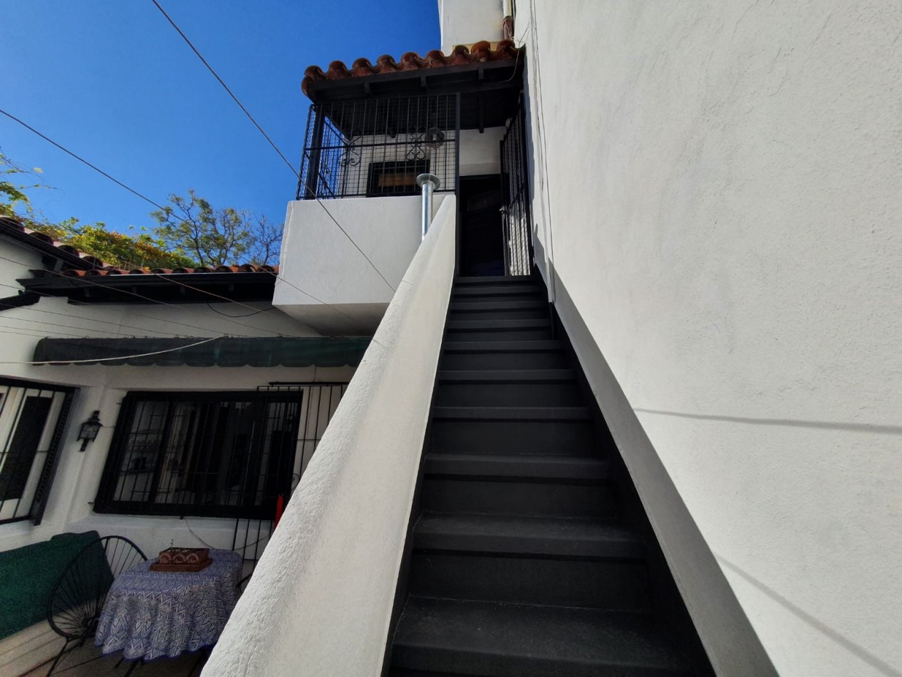 RETASADA! VENTA DE CHALET CON ESTILO COLONIAL EN RAMOS MEJIA