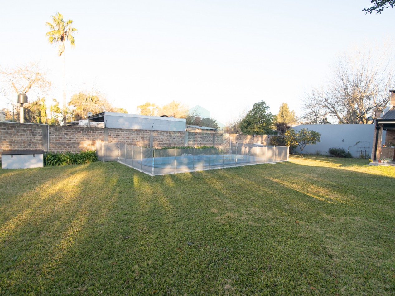 VENTA CASA QUINTA EN RANELAGH CON PARRILLA PARQUE 