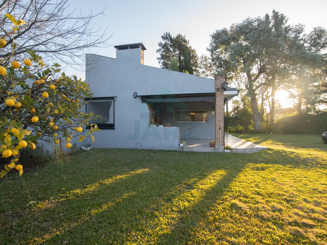 VENTA CASA QUINTA EN RANELAGH CON PARRILLA PARQUE 