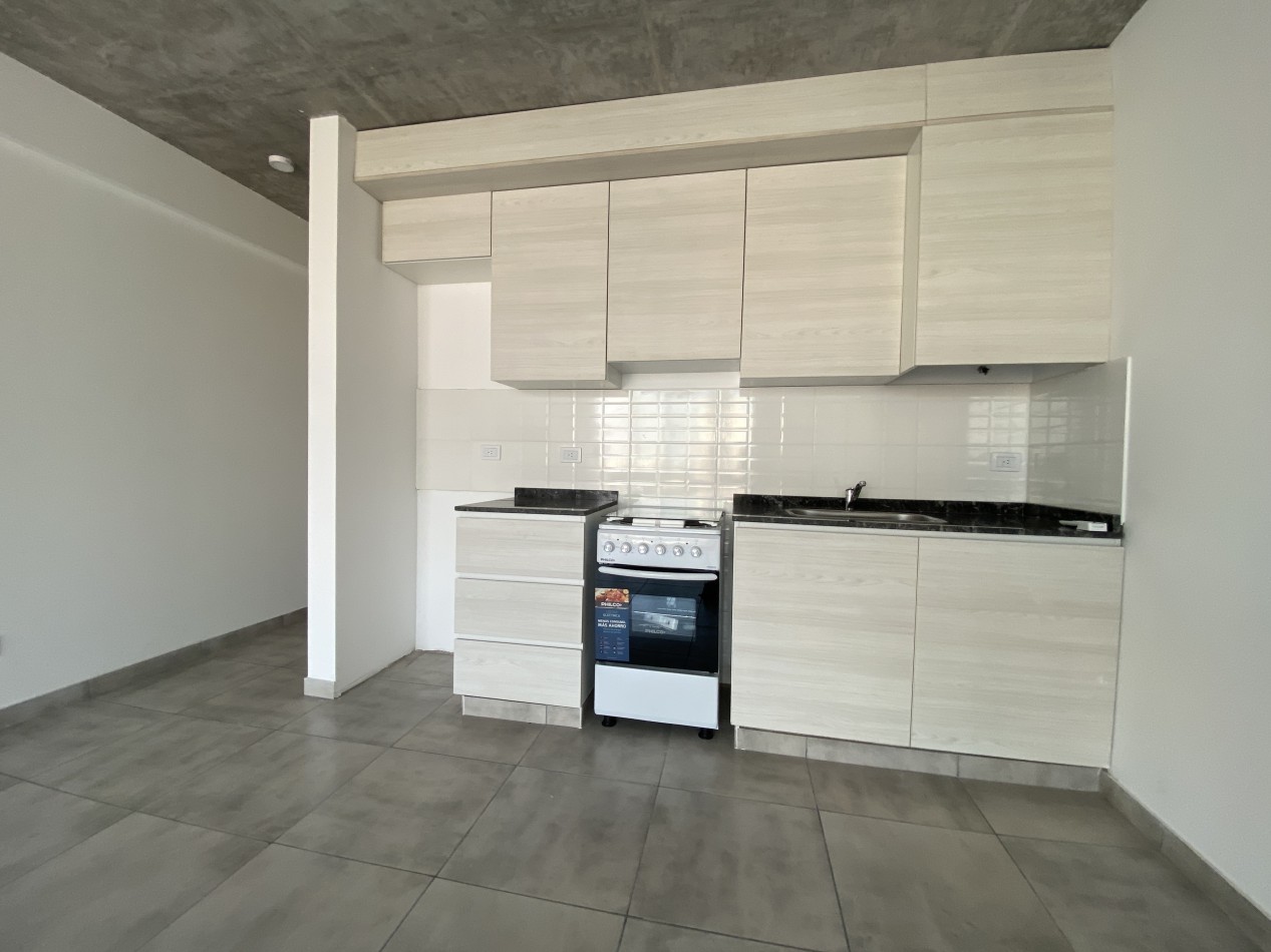 MONOAMBIENTE EN ALQUILER SAN CRISTOBAL - Expensas incluye AYSA