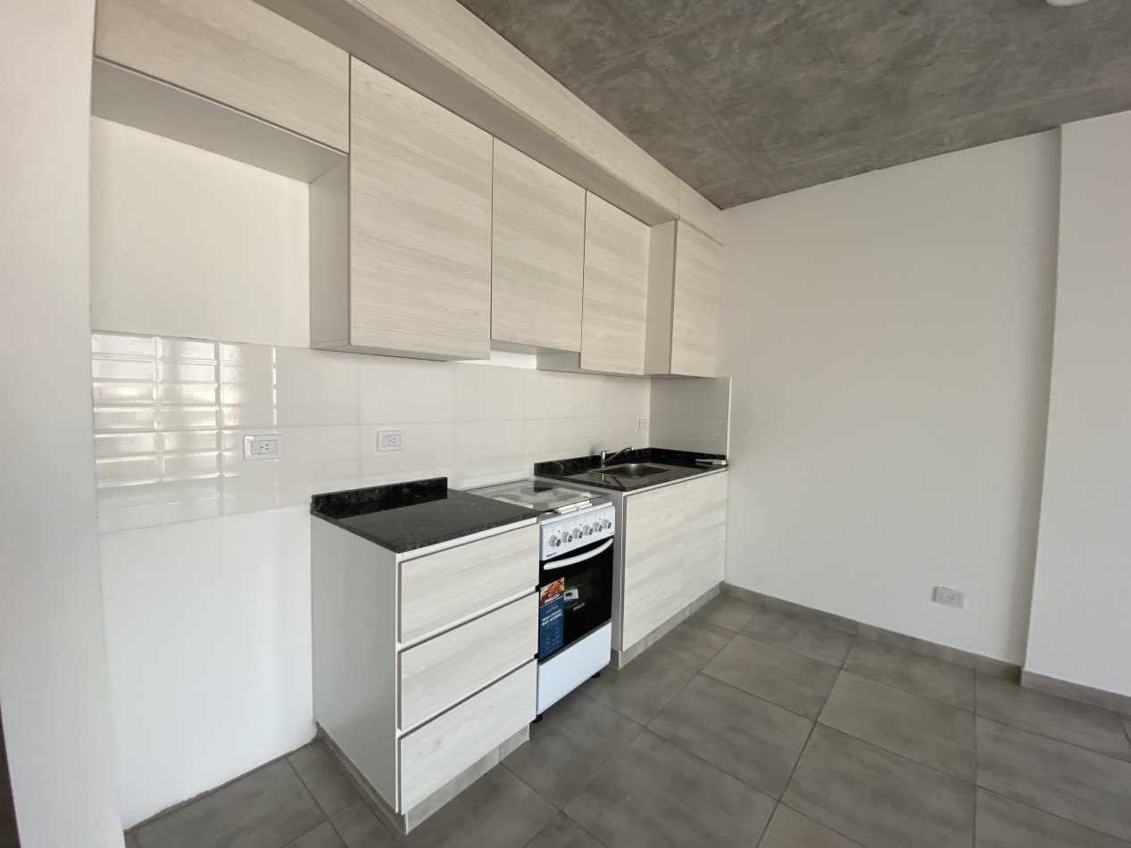 MONOAMBIENTE EN ALQUILER SAN CRISTOBAL - Expensas incluye AYSA