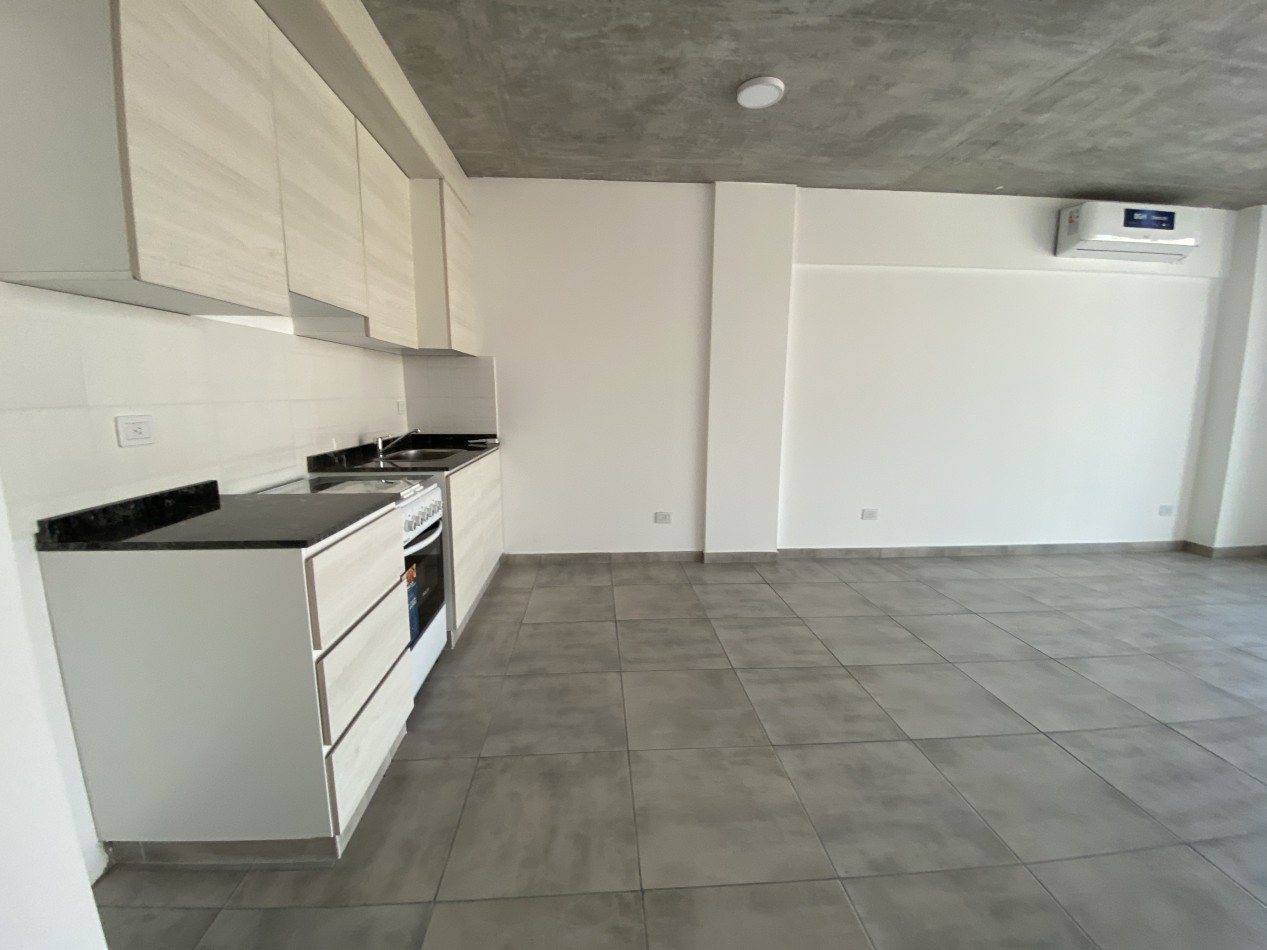 MONOAMBIENTE EN ALQUILER SAN CRISTOBAL - Expensas incluye AYSA