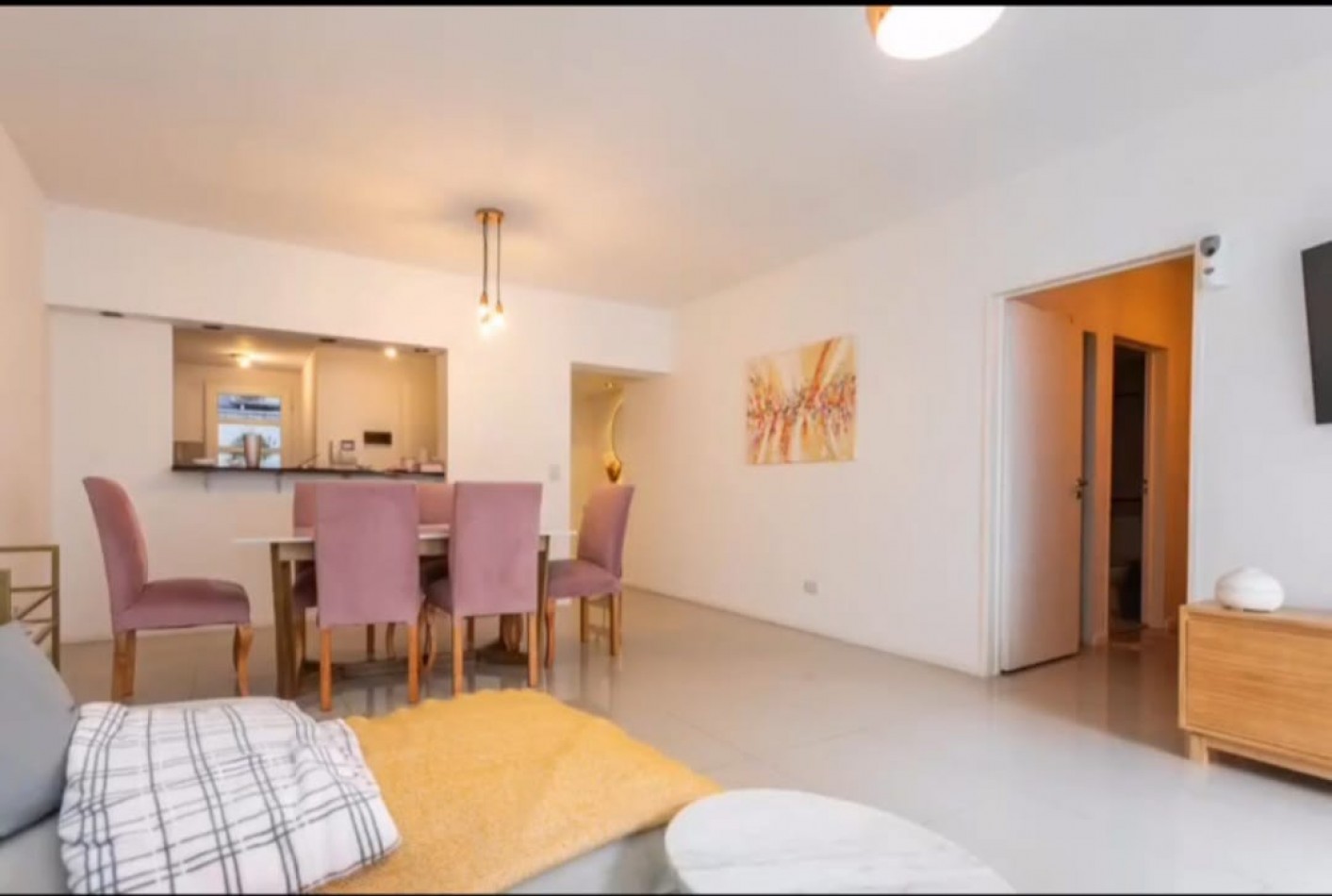 Departamento de 2 ambientes con cochera