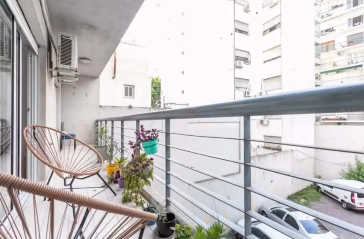 Departamento de 2 ambientes con cochera