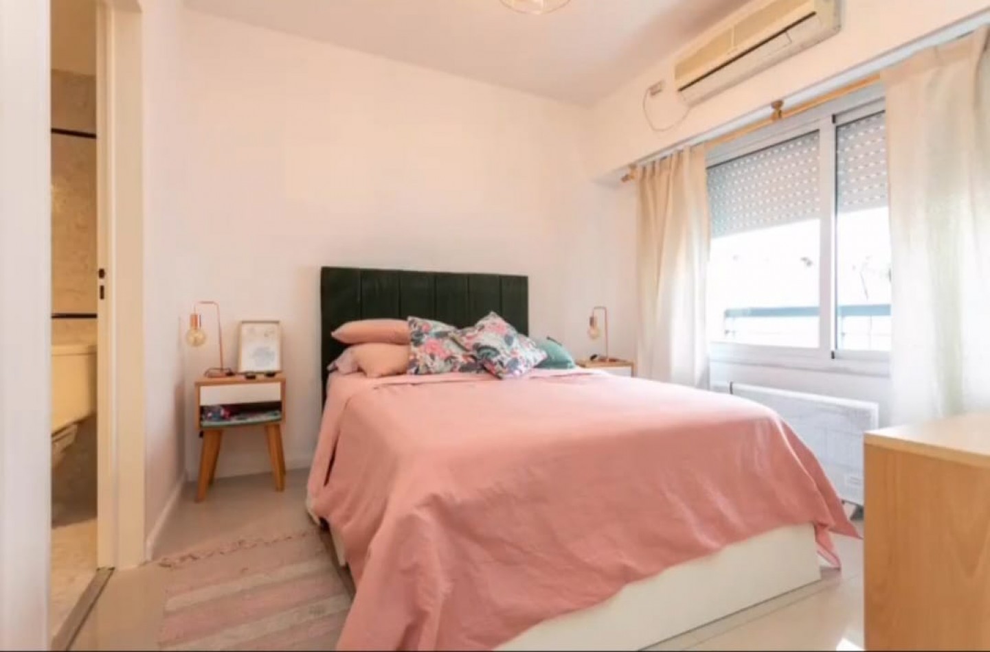 Departamento de 2 ambientes con cochera