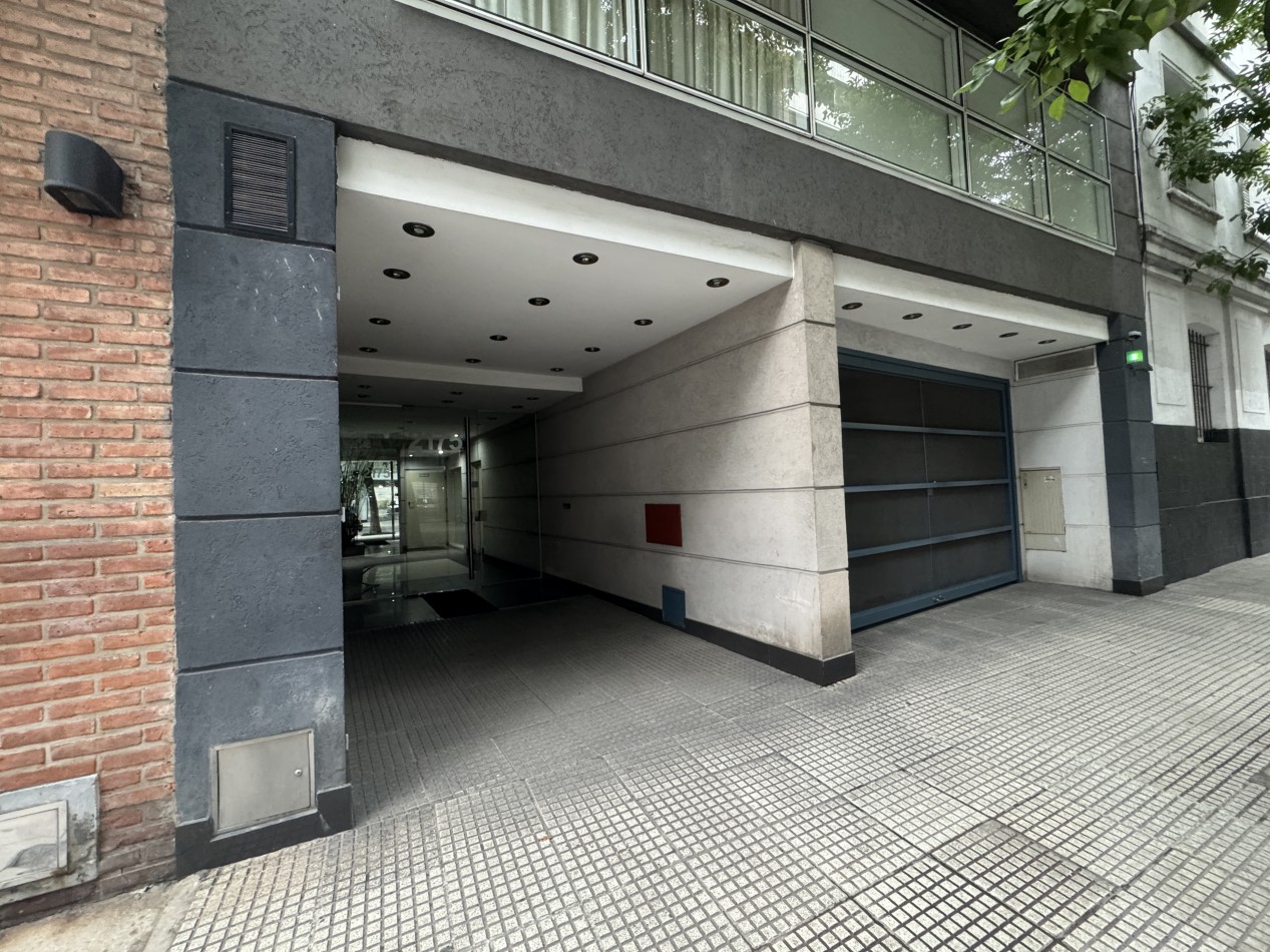 Departamento de 2 ambientes con cochera