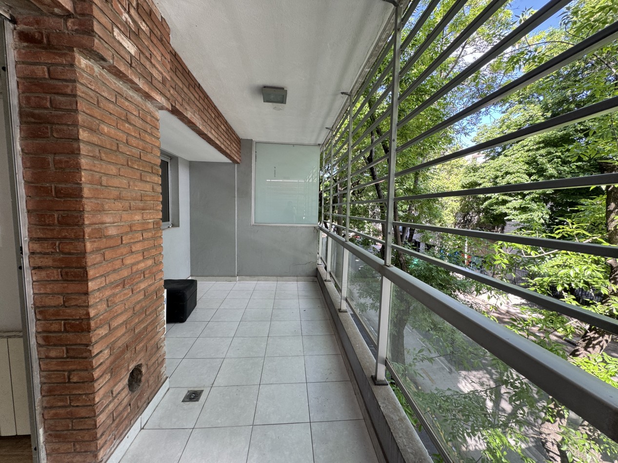 CABALLITO Departamento en alquiler de 2 ambientes con cochera cubierta al frente