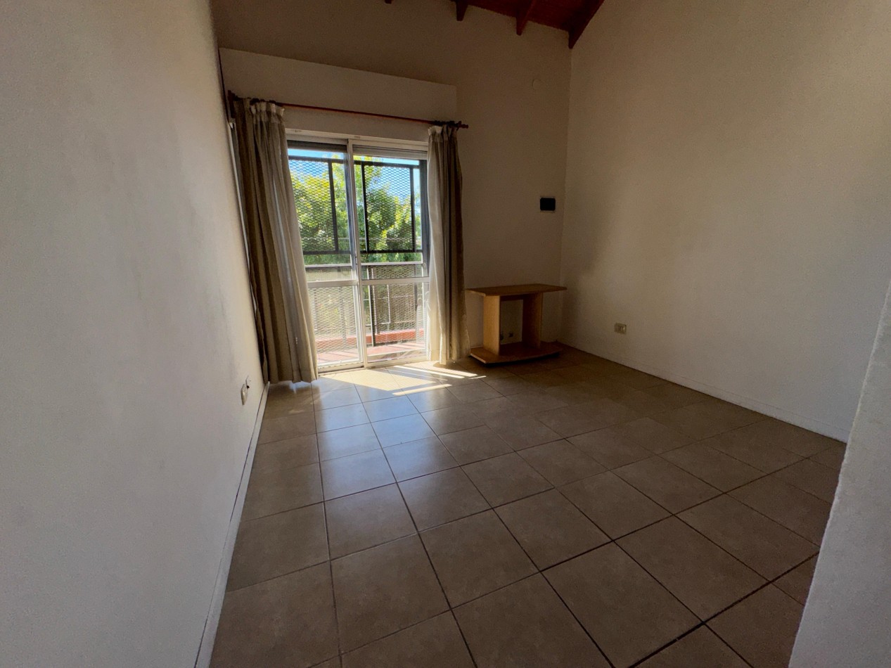 VENTA DEPARTAMENTO CON COCHERA EN EZPELTA