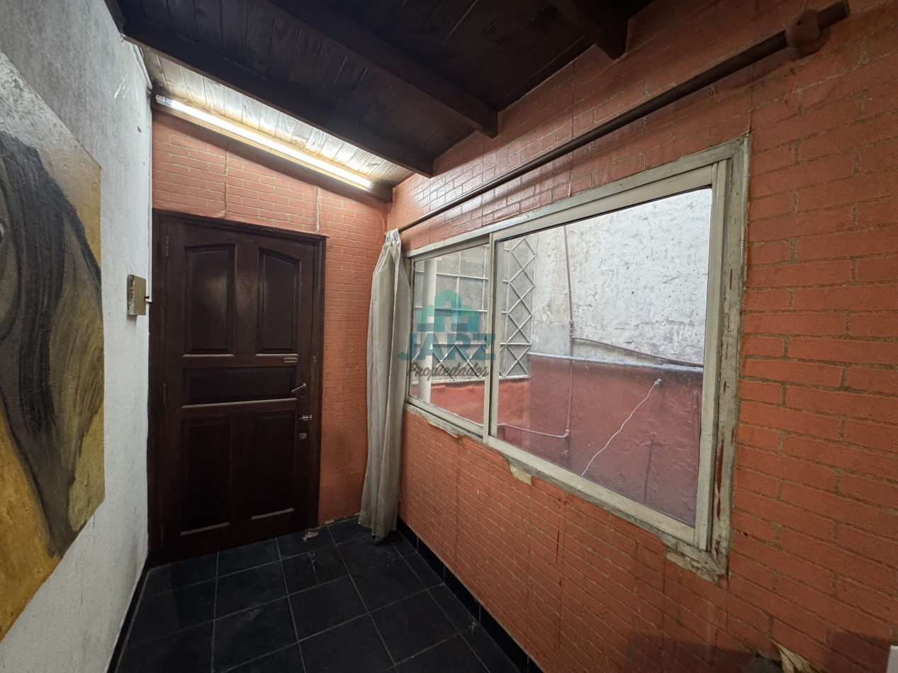 Venta de PH en Constitucion - 4 ambientes y terraza - Sin expensas