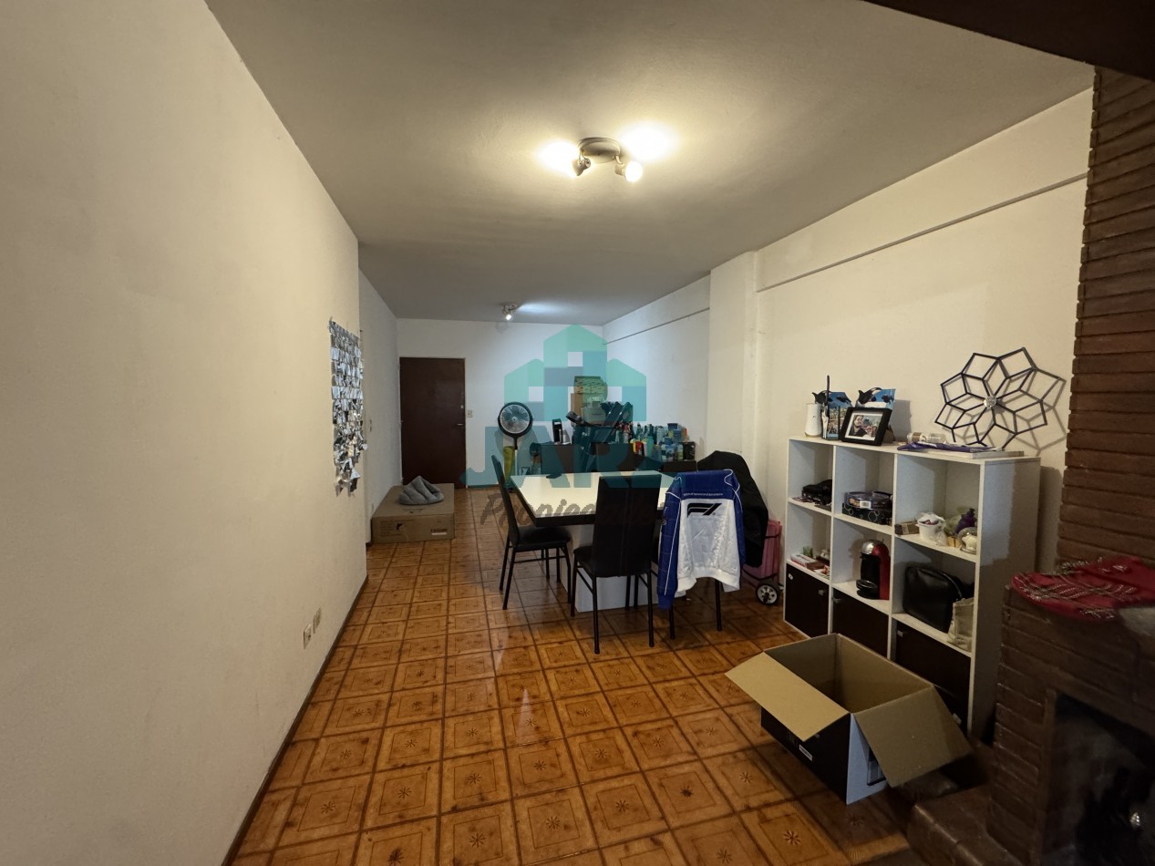 RETASADO!! Departamento de 3 dormitorios Av mitre Avellaneda
