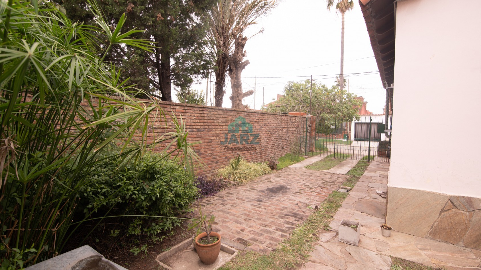 CHALET EN VENTA QUILMES OESTE 