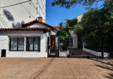 RETASADA! VENTA DE CHALET CON ESTILO COLONIAL EN RAMOS MEJIA